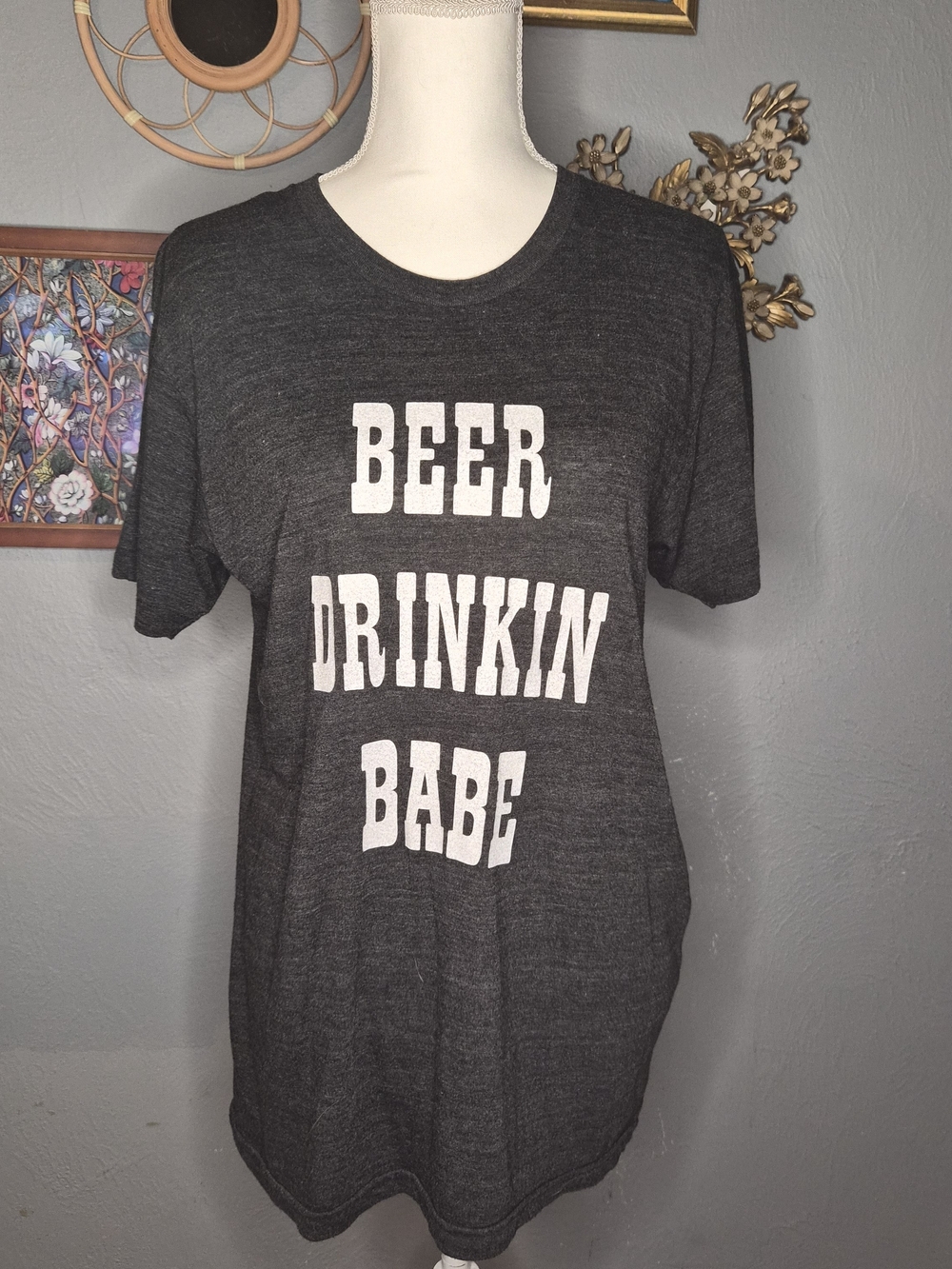 Graphic 'Beer Drinkin Babe' Short Sleeve Tee - Charcoal